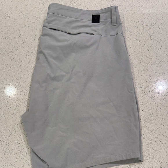 Vuori Men's Light Gray Flat Front Shorts - Picture 2 of 2